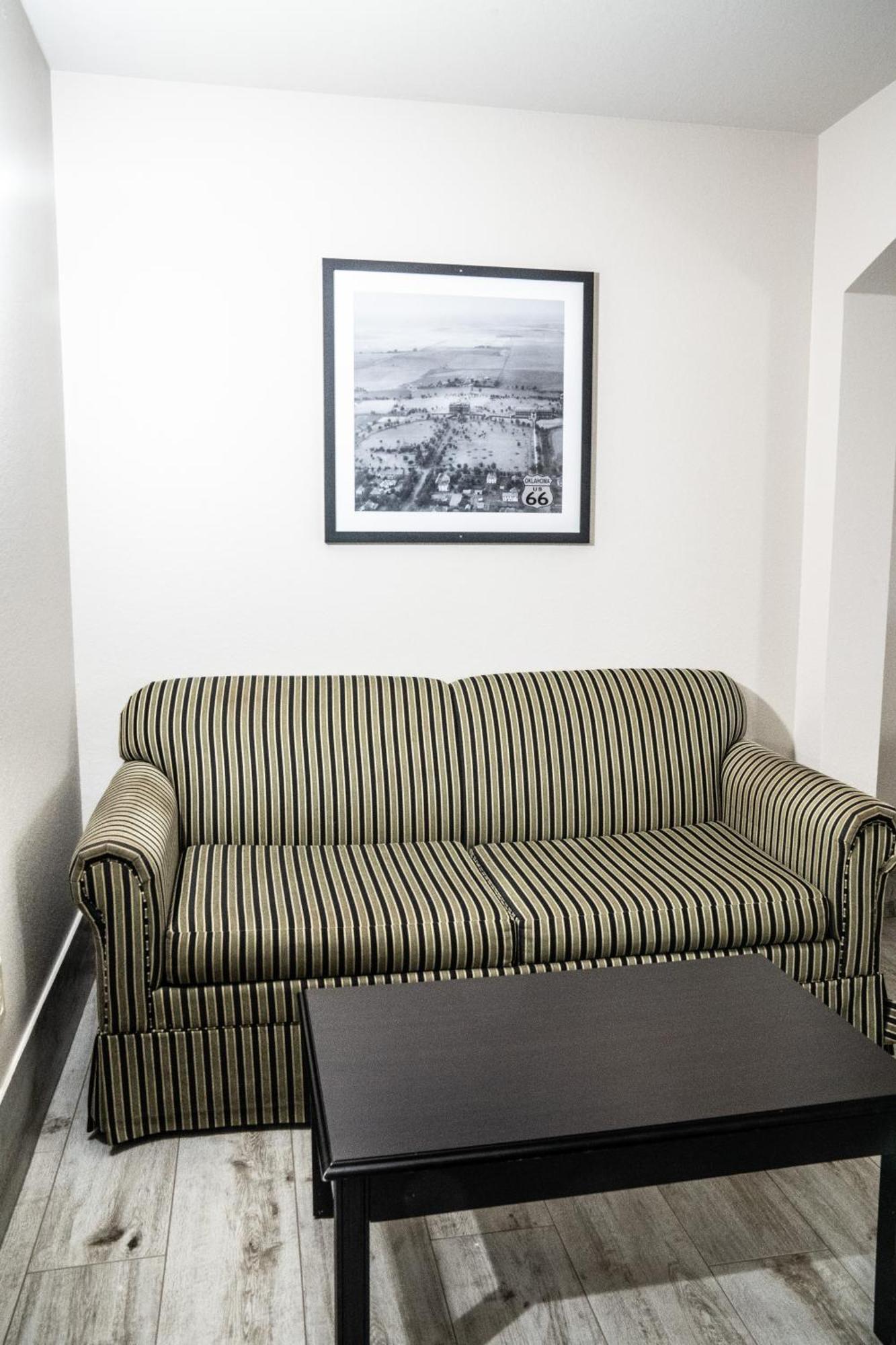 Lucille'S Hotel Weatherford Экстерьер фото