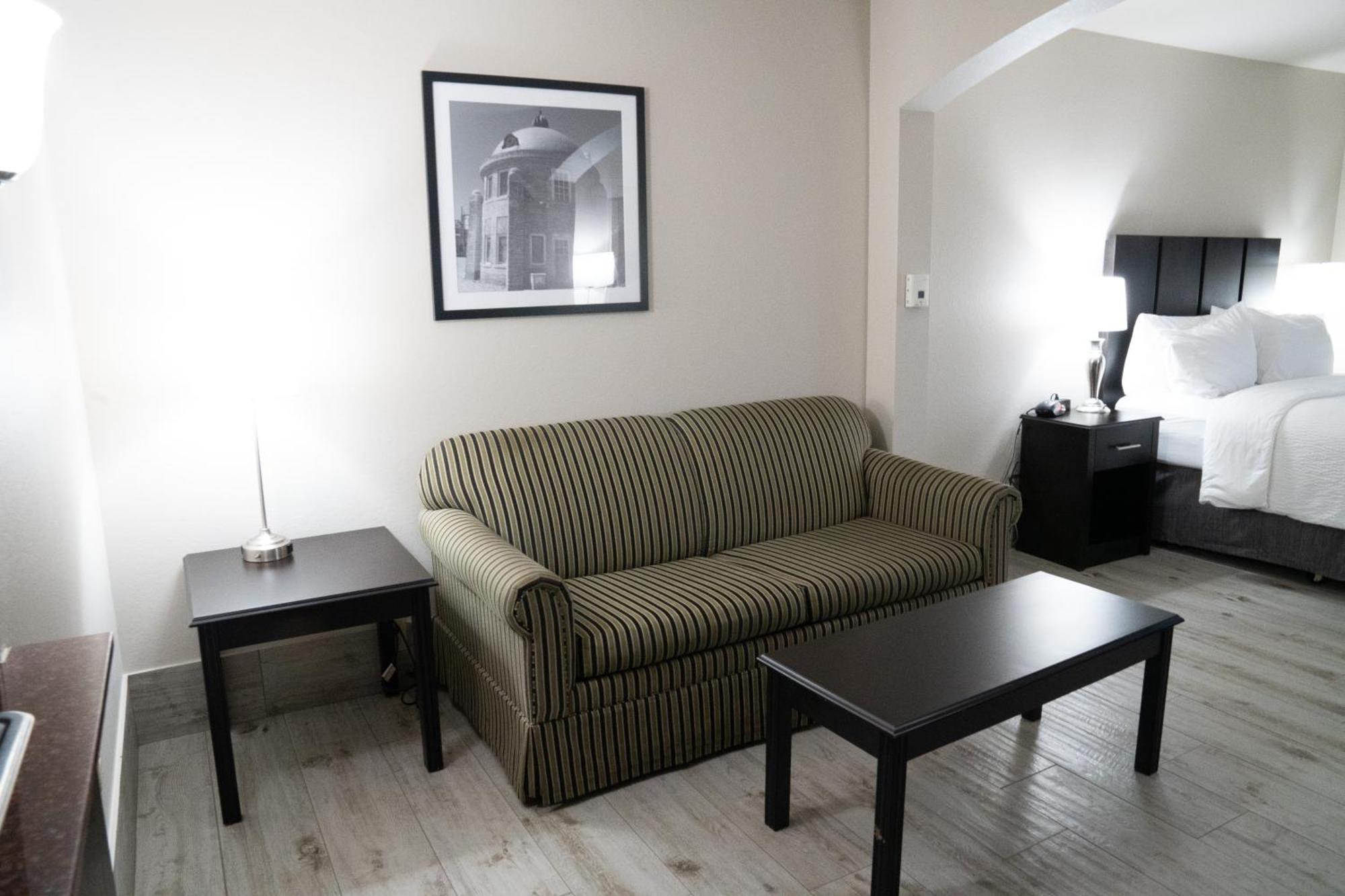 Lucille'S Hotel Weatherford Экстерьер фото