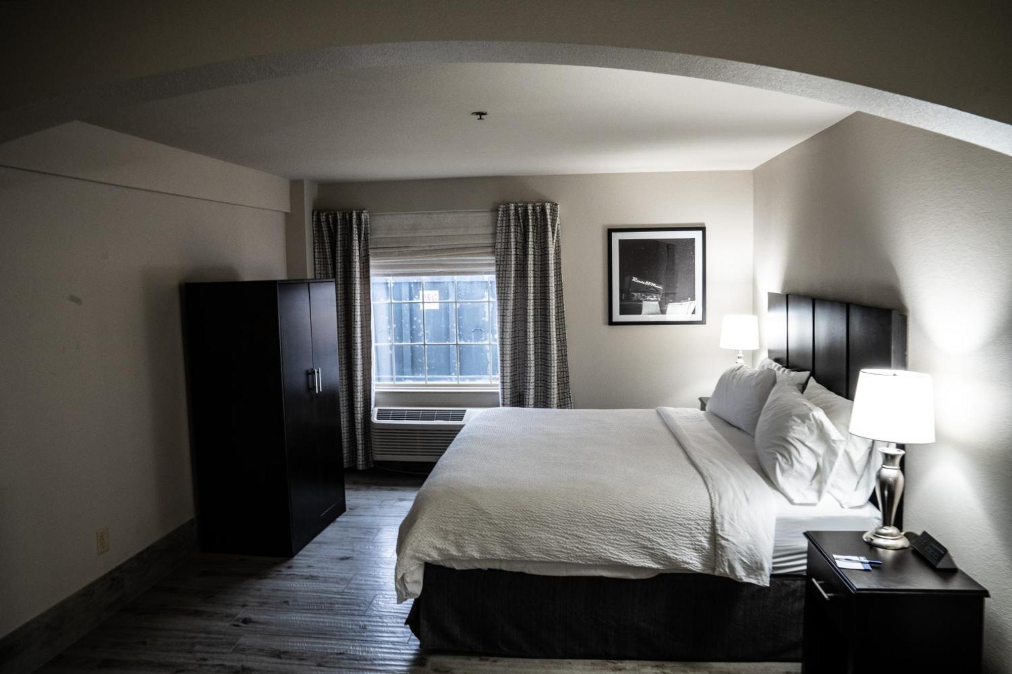 Lucille'S Hotel Weatherford Экстерьер фото