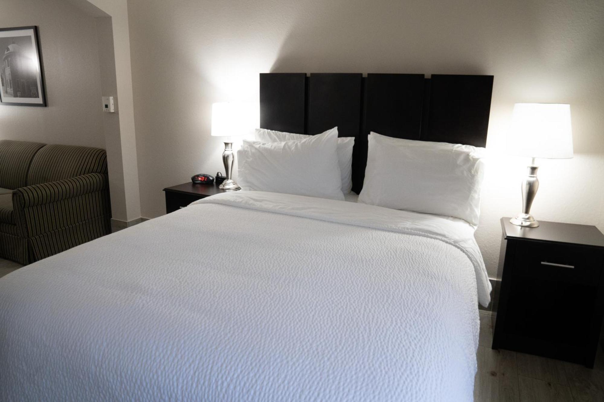 Lucille'S Hotel Weatherford Экстерьер фото